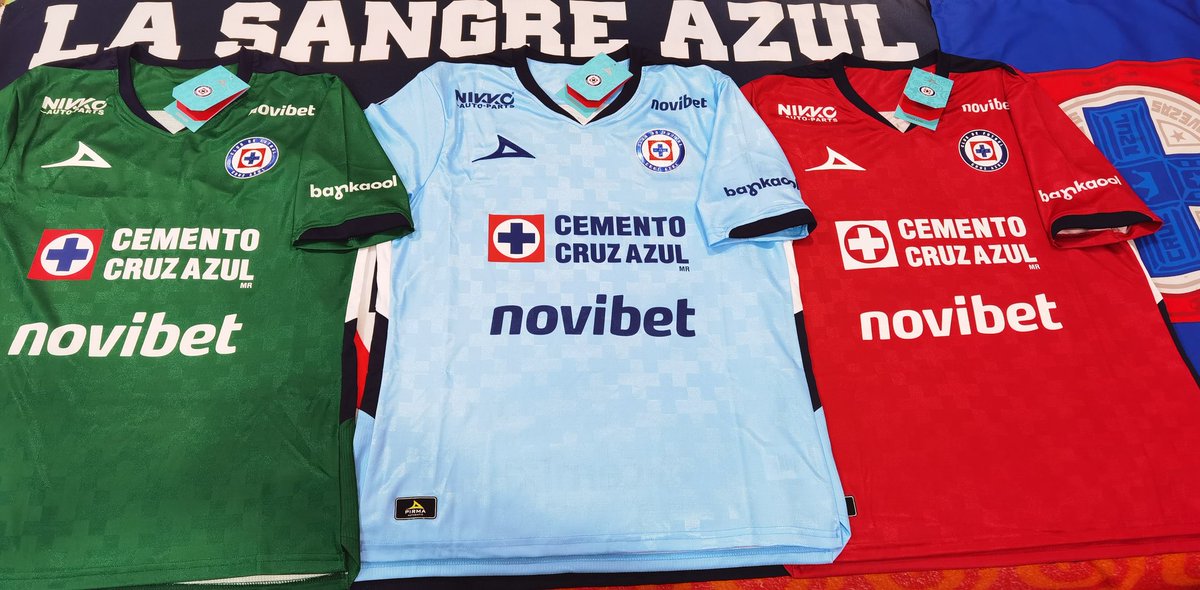 Azulgzona's tweet photo. Están horribles, ¡me encantan!
Poquitititas piezas, MÁS INFO POR INBOX. 

Verde S hasta XXXL. 
Celeste S hasta XXXL. 
Roja S hasta XXL.

Entregas personales en CDMX, envíos con costo adicional. https://t.co/jq3uJ420C4