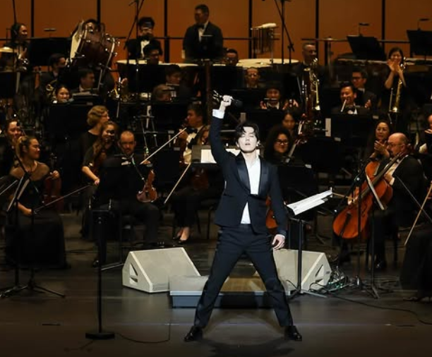 <a href="/nbi37/">nbi37 DQ♩</a> SON OF THE GREAT STEPPE 
IN LOVE WITH MUSIC 

#DimashQudaibergen is a real master of his craft! 
His recent performances at " A night with Stars" concert on the stage of Ho Guom Opera, Hanoi, had totally captivated  the audience  by being very powerful and emotive!