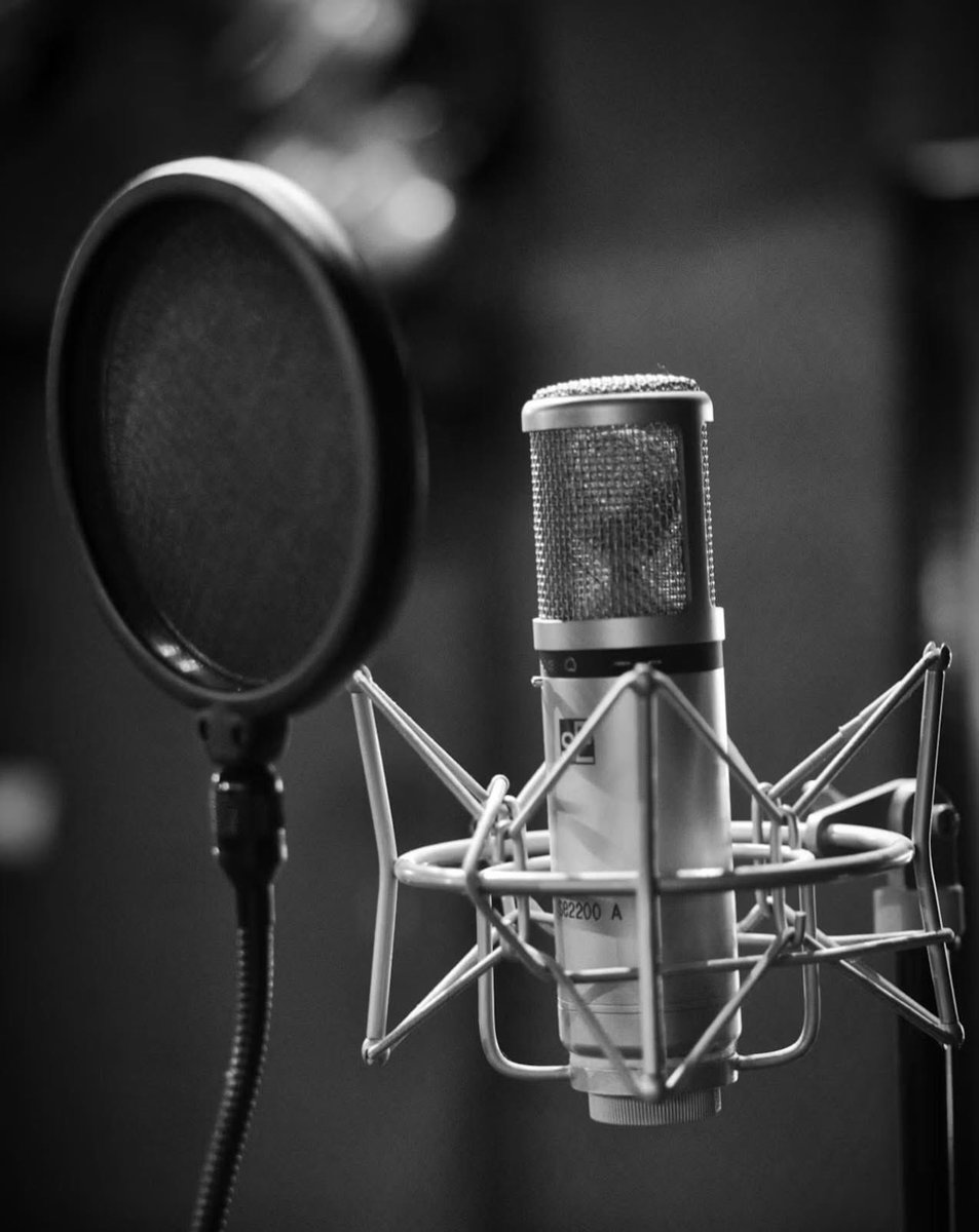 Getting ready to record in the studio. Can’t wait!
#newmusic #recordingartist #recordingstudio #creatingmusic #saxophonist #jazzmusic Scott Currier Music Hal Miller #brianford #davevartanian #DVStudios