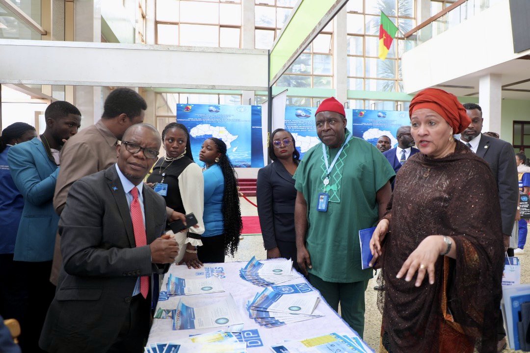 PNUD Cameroun (@pnudcameroun) on Twitter photo The UN Deputy Secretary-General, <a href="/AminaJMohammed/">Amina J Mohammed</a>, visited the #OneUN๐บ๐ณ stand at the International Conference on the Sustainable #BlueEconomy in the Gulf of Guinea, accompanied by UNRC @IssaSanogo_UN.
During her successive engaged conversations with the UN agencies, she commended The UN Deputy Secretary-General, <a href="/AminaJMohammed/">Amina J Mohammed</a>, visited the #OneUN๐บ๐ณ stand at the International Conference on the Sustainable #BlueEconomy in the Gulf of Guinea, accompanied by UNRC @IssaSanogo_UN.
During her successive engaged conversations with the UN agencies, she commended