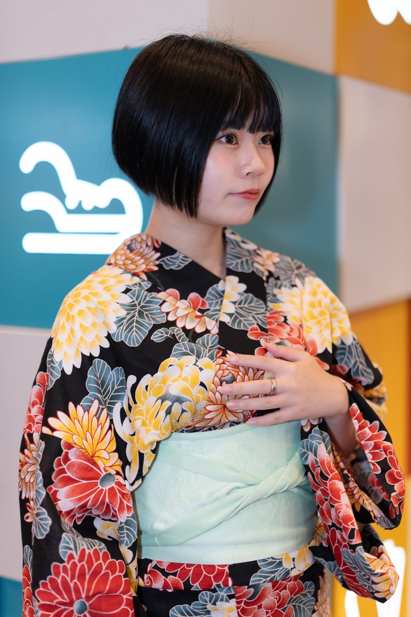 2025/06/23　初雛さん
これはOPAの近くですね
＃ことり撮影会（@cosatsu)
#雛  (<a href="/Hinyacotori/">雛</a> )
#キャナルシティ博多