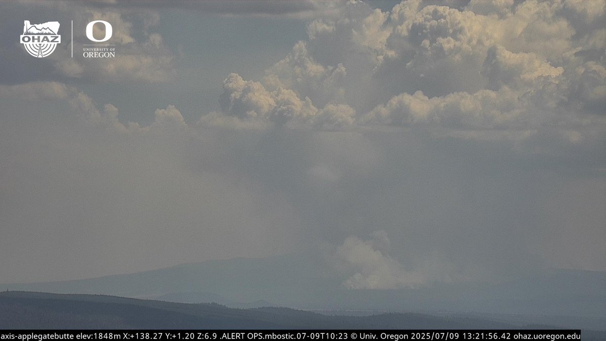 OSFM's tweet image. CONFLAGRATION: We are mobilizing our Red IMT and five structural task forces to the Elk Fire in Klamath Co. The fire sparked yesterday AM and has spread quickly.
There are evacuations in place you can find information here: protect.genasys.com/search
LINK: apps.oregon.gov/.../Post/elk-f…