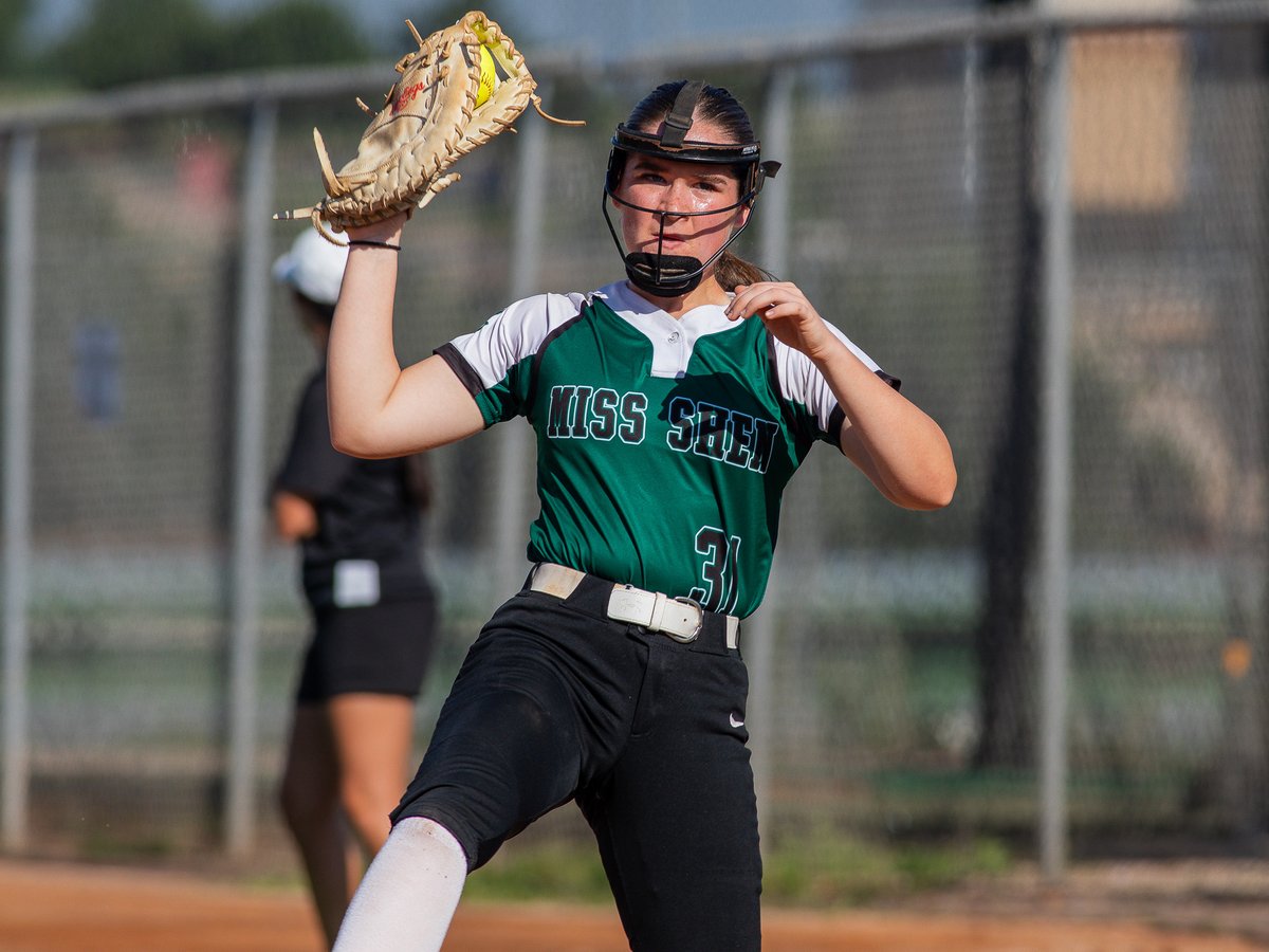 USASoftball's tweet photo. 𝗣𝗿𝗼𝘀𝗽𝗲𝗰𝘁 𝗖𝗮𝗺𝗽 ✔️

The 2025 Girls' Gold National Championship 𝙗𝙚𝙜𝙞𝙣𝙨 𝙩𝙤𝙢𝙤𝙧𝙧𝙤𝙬 🏆

#USASoftball | #GoldNationals https://t.co/xxmGyfypTM