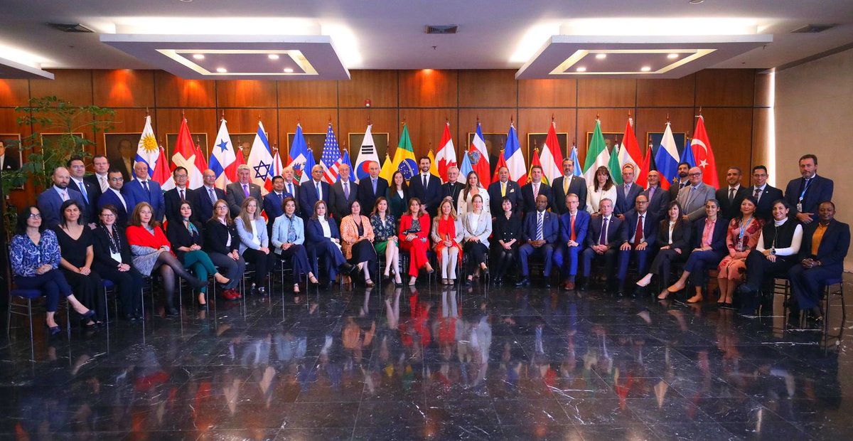 LauraIMelo's tweet image. Gracias por la invitación a la presentación de la agenda legislativa de la @AsambleaEcuador 🇪🇨.
@ONUecuador 🇺🇳 reafirma su compromiso de acompañar técnicamente los esfuerzos legislativos que promuevan inclusión, sostenibilidad y derechos para todas las personas.
#Agenda2030