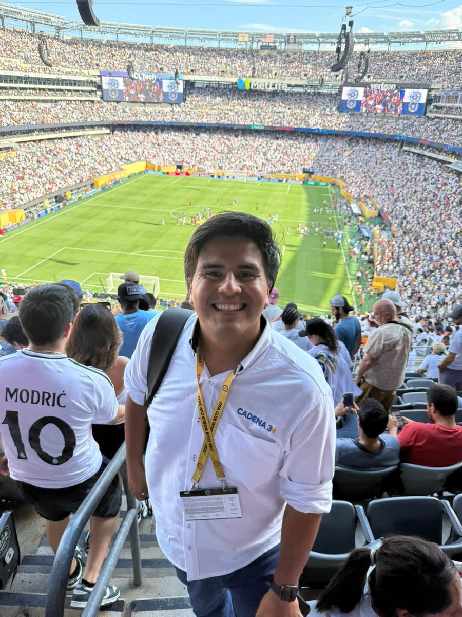 Aquí estuvimos. Semifinal Mundial de Clubes #PSG 4-0 #RealMadrid

<a href="/Cadena3Com/">Cadena 3 Argentina</a>