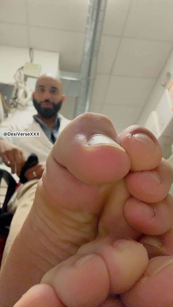 So, y’all’s favorite pharmacist has gotten the answers he needs 😎 the first livestream from my pharmacy will be this Friday, July 11th, at 4-6pm EST. Come get y’all’s prescriptions (🧦 and 👣), but y’all have to be subscribed to my OF for it! 😏

onlyfans.com/desiversexxx