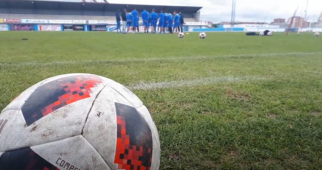 A la <a href="/ArandinaCF/">Arandina C.F.</a> se le acaba el tiempo

El club debe presentar el aval de 57.839,35 euros a la RFEF antes del próximo martes 14 de julio para salir a competir. 
<a href="/Diegoamartin13/">Diego A. Martín (duerodeporte.com)</a> 

burgosdeporte.com/?p=141920