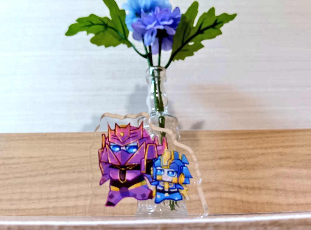 3.3mmの
どこでもおでかけ
ナスセン自立アクスタ

8月の大阪インテックス会場にて
頒布予定です。

自立する！3.3mmの超小型！なので
嵩張らない！写真撮る時もでかでかと
出さなくていい！！！使いやすい！！！

#ナスセン
 #nasusen