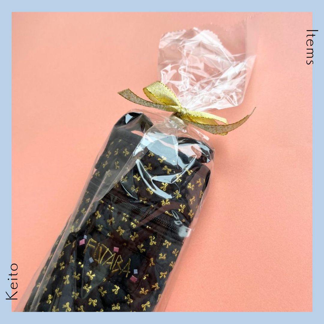 KeitoShop's tweet image. 【在庫僅か！】
レトロな棒針「ドロップ」のセット。
これから編み物を始める方へのプレゼントにもピッタリ！
3～14号の2本棒針とニードルゲージメジャーがセットになっています。「ちょっと試しに編んでみよう！」という時に重宝します。
気になる方はお早めに～。
online.keito-shop.com/view/item/0000…