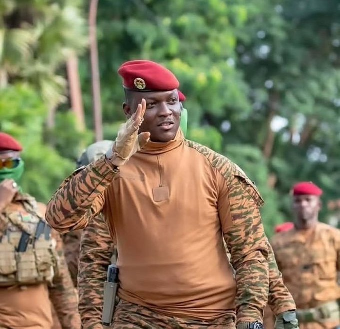 🇧🇫 This man did nothing wrong.
