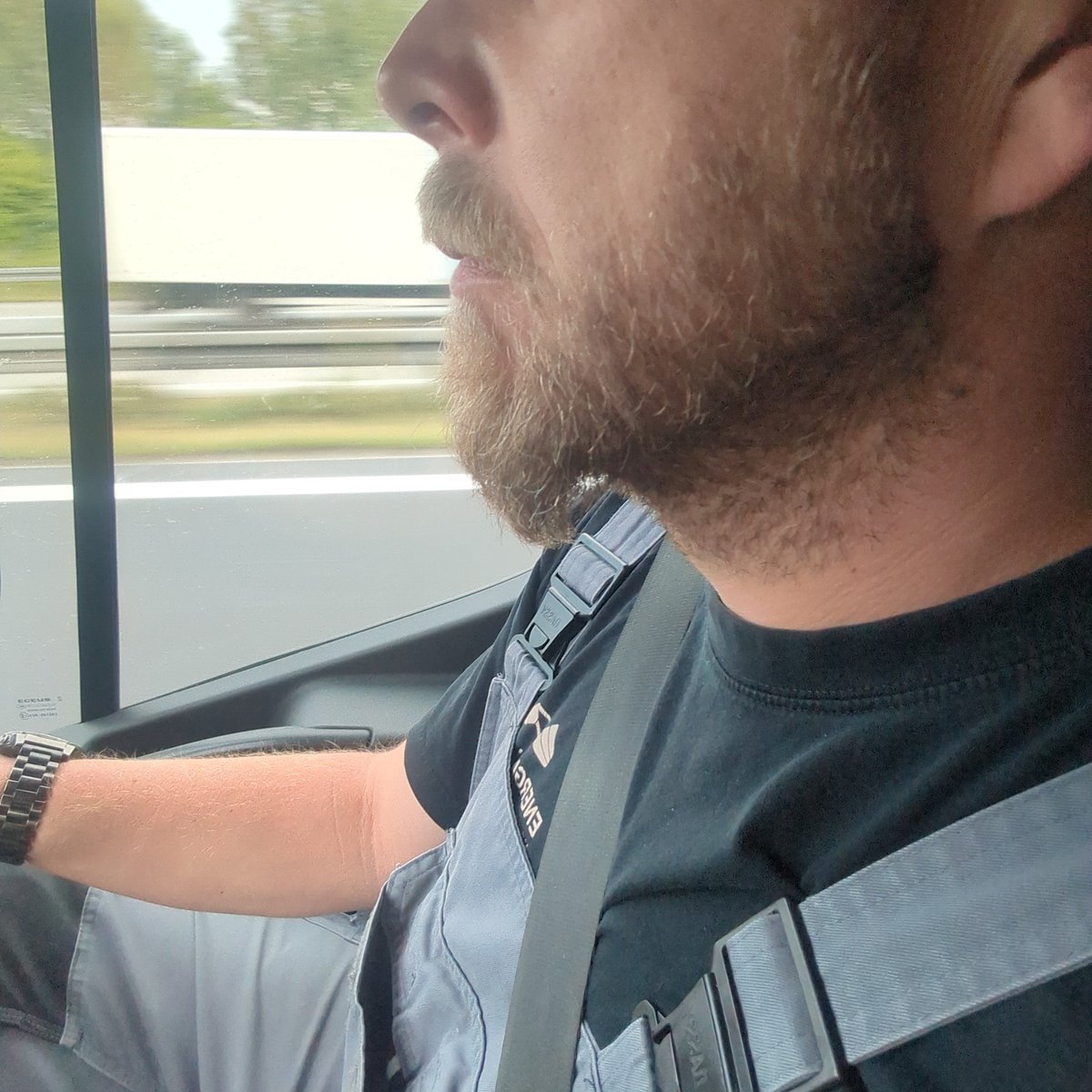 #männerbärtedonnerstag