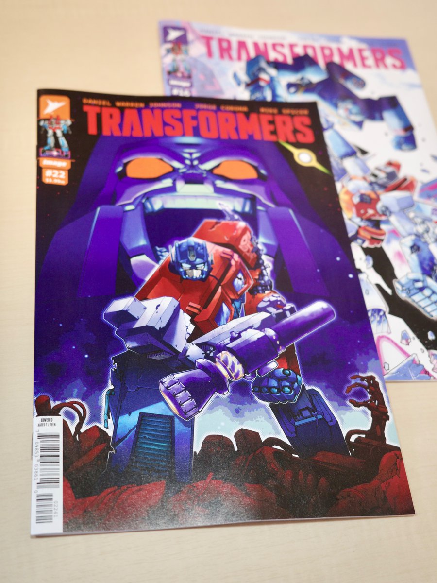 スカイバウンド版トランスフォーマーのカバーアートを描きました

これで２回目なのですが、今回も好きなキャラを描かせてもらえたのでとても楽しい仕事でした😄