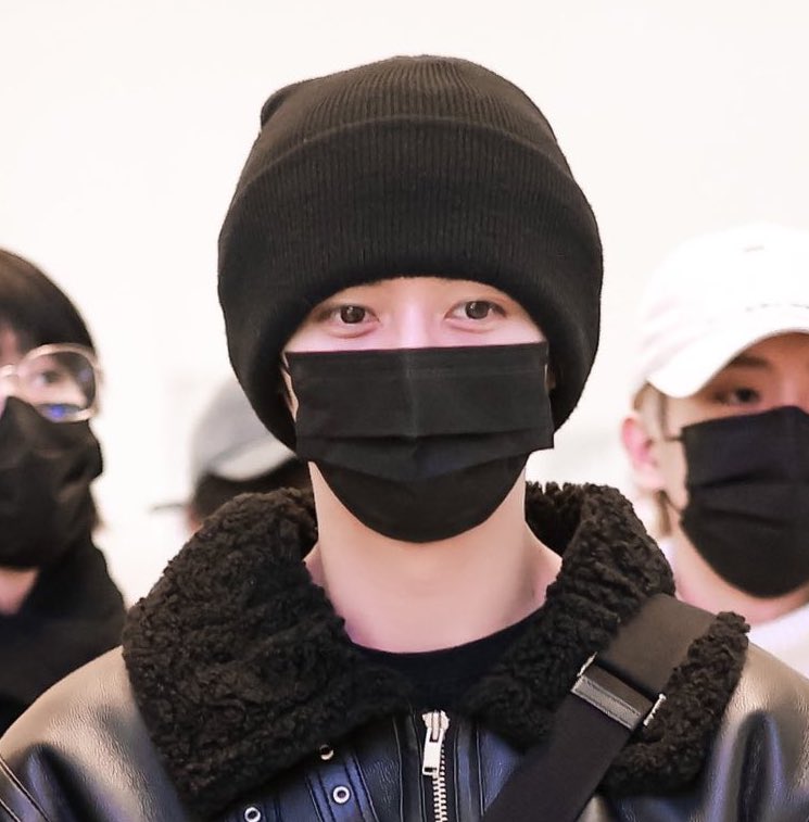 내 마카롱 콩알이☺️☺️리노 푹 쉬엉