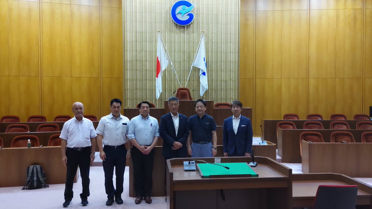 7/10 総務常任委員会は石川県七尾市を訪問し、能登半島地震による被害状況および災害対応について視察を行いました。全国から寄せられる緊急支援物資への対応や、プライバシーに配慮した避難所の開設、断水時のトイレ衛生問題への対策など、今後大変参考となる貴重な学びを得ることができました。