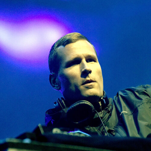 electroblock's tweet photo. Non-stop EDM....Now Playing Shine On by Kaskade, Wilkinson, Paige Cavell Tune in now at https://t.co/bZrnsSZLWe https://t.co/qKs9PStbL2