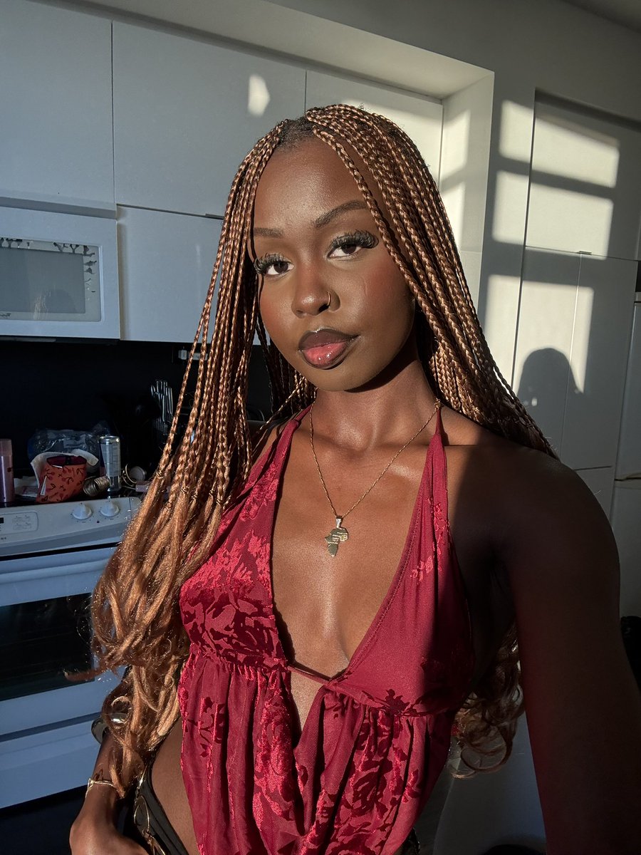 jampel_madit's tweet image. The flag:                                  The face: