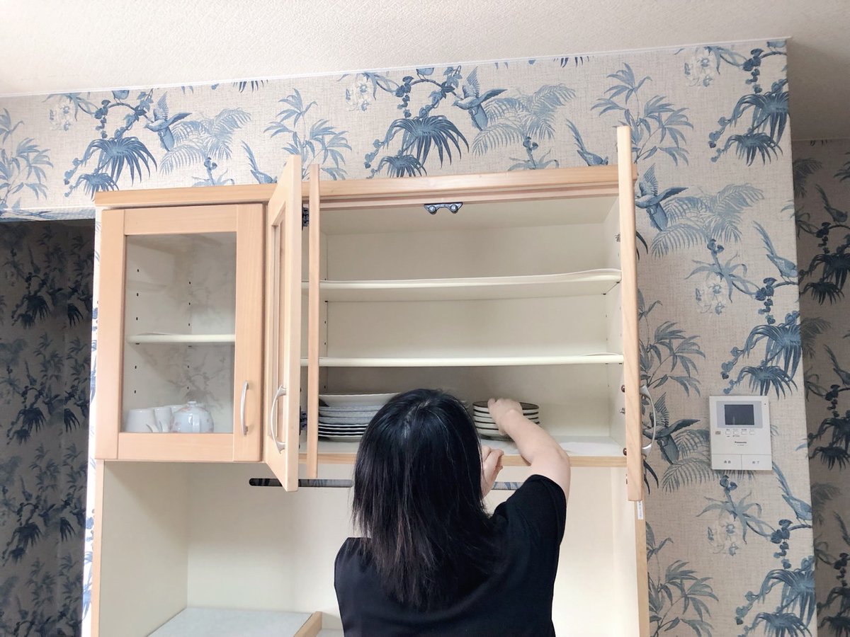 miraihouse_kmmt's tweet image. LINOハウスの整備を急いで進めてます。今日はたくさんの食器類を収納しました。ごはんは毎日の家族の糧。食器には、その家庭の思い出がたくさん詰まっていくと思います。このLINOハウスではどんな思い出が作られていくのかなぁ〜😃