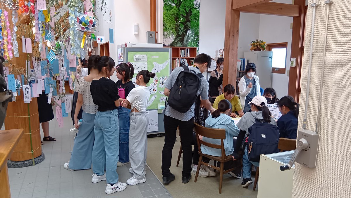 ishitokenji's tweet image. 毎年7月の第2水曜には東京の桐朋学園の中学生さん達におこし頂いております。今年も43名の皆さんにおこし頂き、昨年同様にトロッコが大人気でした。又、短冊🎋も皆さんに飾って頂きましたよ😉
