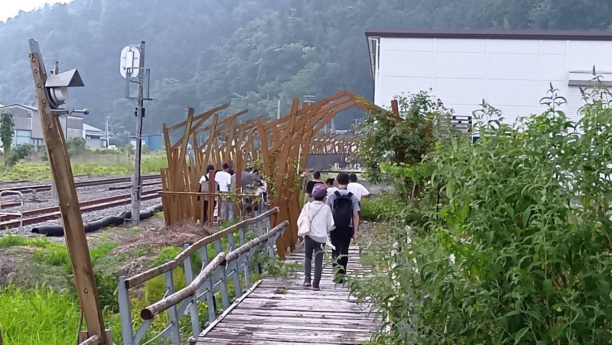 ishitokenji's tweet image. 毎年7月の第2水曜には東京の桐朋学園の中学生さん達におこし頂いております。今年も43名の皆さんにおこし頂き、昨年同様にトロッコが大人気でした。又、短冊🎋も皆さんに飾って頂きましたよ😉