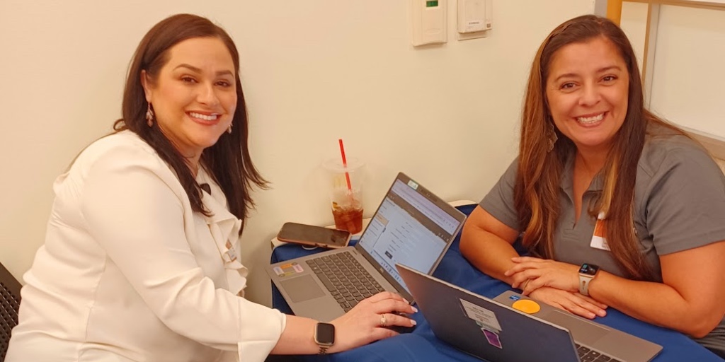 UTHealthHouston's tweet image. At #UTHealthHouston, patient care begins long before a white coat is worn. It starts with the Talent Acquisition team connecting exceptional candidates to meaningful careers and playing a vital role in shaping the future of health care across the state of Texas.
