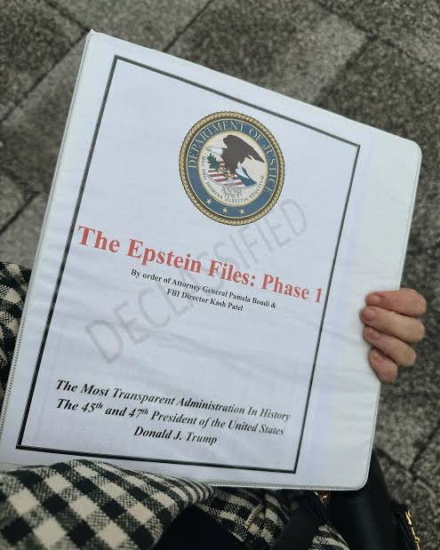 Gvd2iPxakAMXI5j?format=jpg&name=small