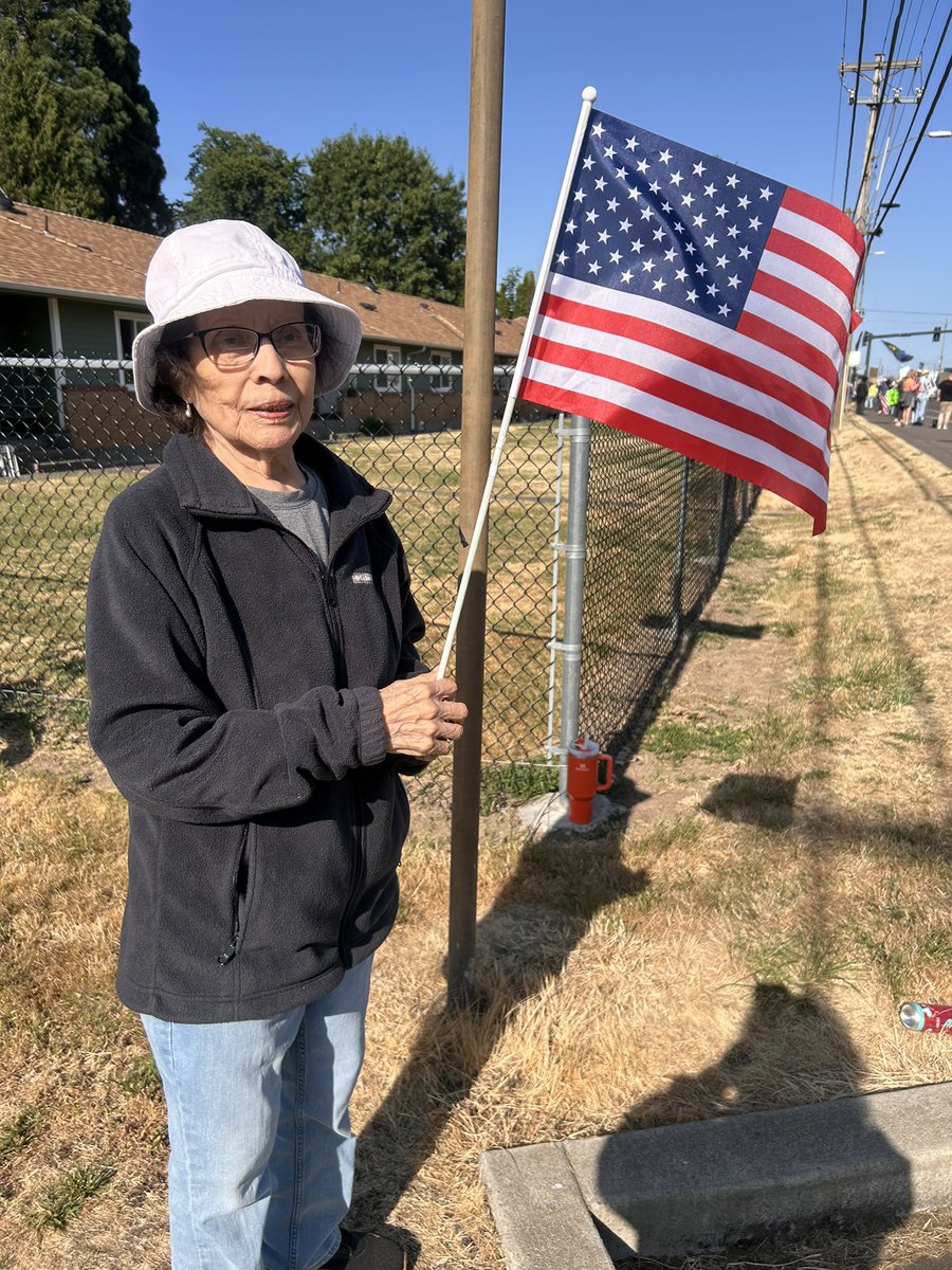 CSilva44's tweet image. Was gonna post this on No Kings Day but forgot! Yup that’s my 90 yr young momma out there doing her thing!