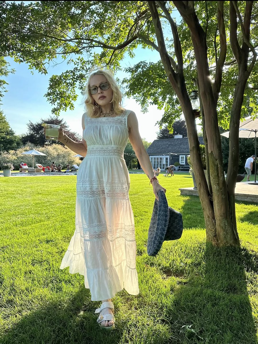 marcosap76_'s tweet image. 👑 Belíssima ❤️ 

#belissima #madonna #4july #4julho 
                    
❌️ Leia+ ❌️ instagram.com/p/DL2OK6IRVEB/…