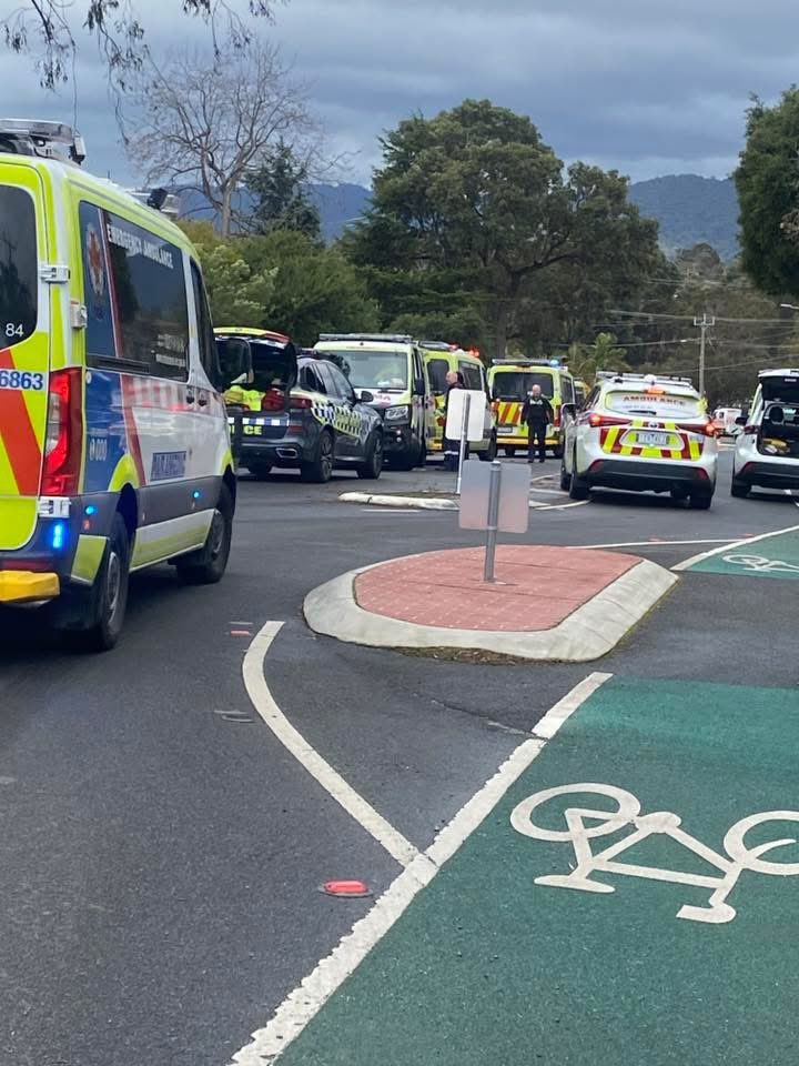 Horrific situation here. It appears a vehicle has struck a number of pedestrians. Several ambulances and police cars at the scene. CPR being performed. Police do not believe it was intentional.

<a href="/3AW693/">3AW Melbourne</a>