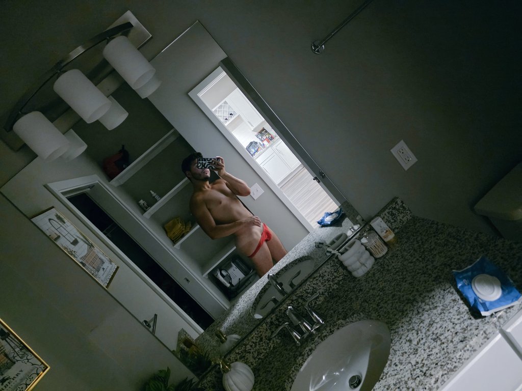 GonatanRamirez's tweet photo. Sweet dreams 😴 ✨️ 💖 https://t.co/3o7IGzvYQe