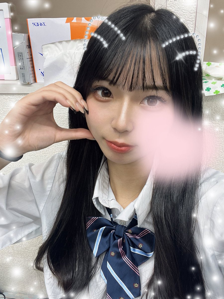 昨日も満枠完売ありがとう〜！

昨日は夜更かししてもうた、、🤦‍♀️
いかゲームにハマってて、、、
けど怖いぃぃ( ՞߹𖥦߹՞ ) 夢に出てきそう😭

でもちゃんと起きた！えらい！！！いよしゃん！！！

今日も残り1枠！
◎17時15分〜 90分

だよぉ！
待ってるね！！！🤍🤍