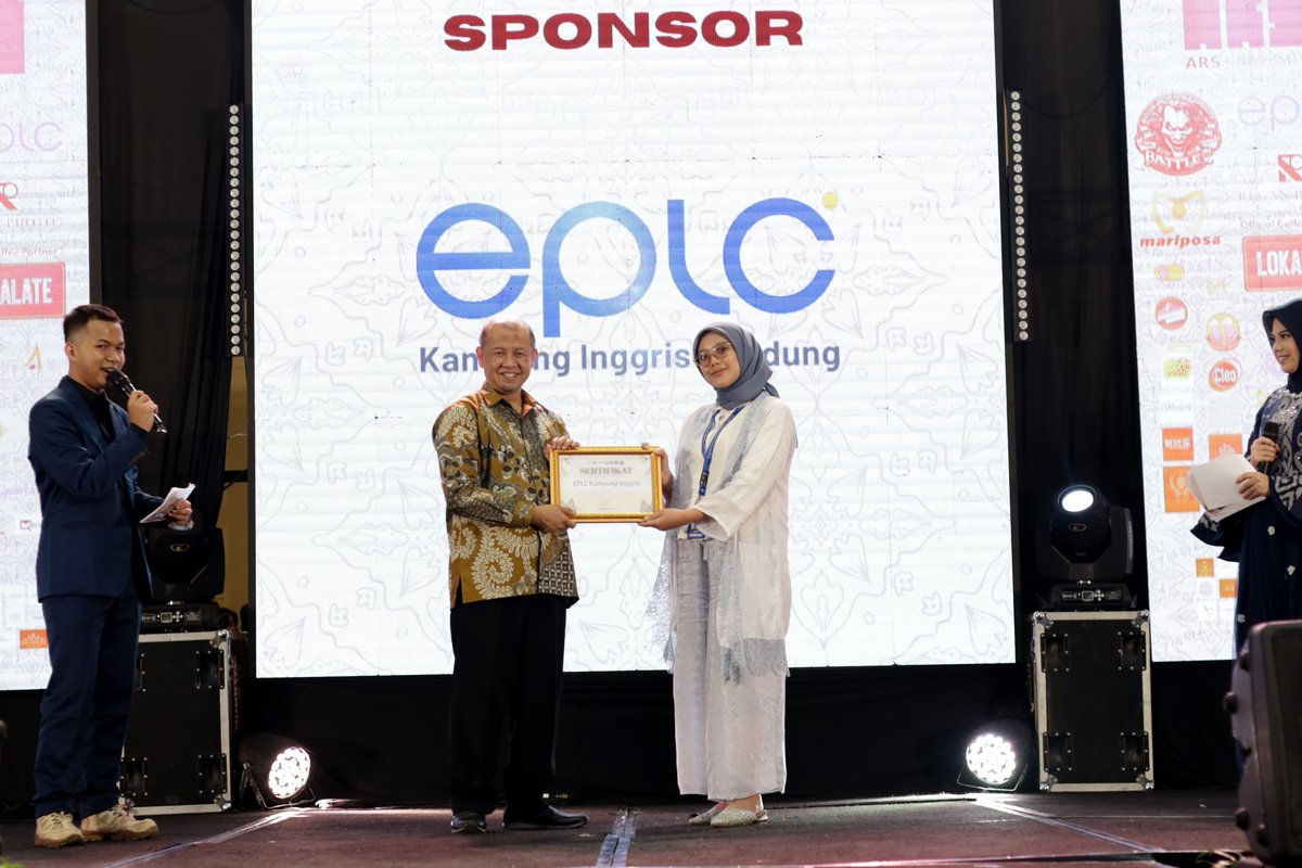 inggrisbdg's tweet photo. KOLABORASI UNTUK GENERASI EMAS
Pada 20 Juni 2025, Kampung Inggris Bandung EPLC dipercaya menjadi sponsor dalam ajang Pemilihan Duta Generasi Berencana (GenRe) Kota Bandung di Hotel Harris Citylink https://t.co/L6m6BHHTwP