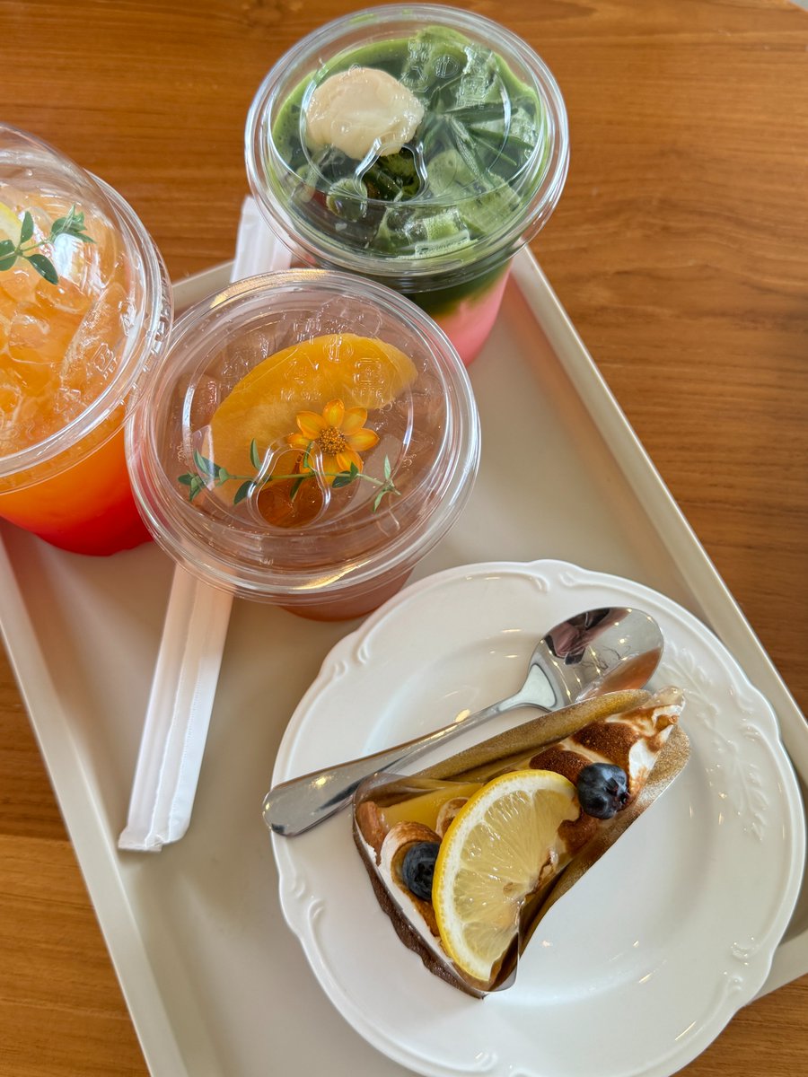 LAGOM พิษณุโลก 📍 

คาเฟ่พิษณุโลก มีทั้งสวนหย่อมขนาดย่อมๆ ภายในร้านเป็นสไตล์มินิมอลโมเดิร์น ตกแต่งสะอาดสะอ้าน โปร่งโล่ง จัดสวนสวยๆหลายๆ มุมให้ได้ถ่ายรูปกันเพลินๆ มาพิษณุโลกต้องมาเช็คอินแล้ว   

⏰10.00-17.00 น. 
 🚗มีที่จอดรถ

#BaristaTH