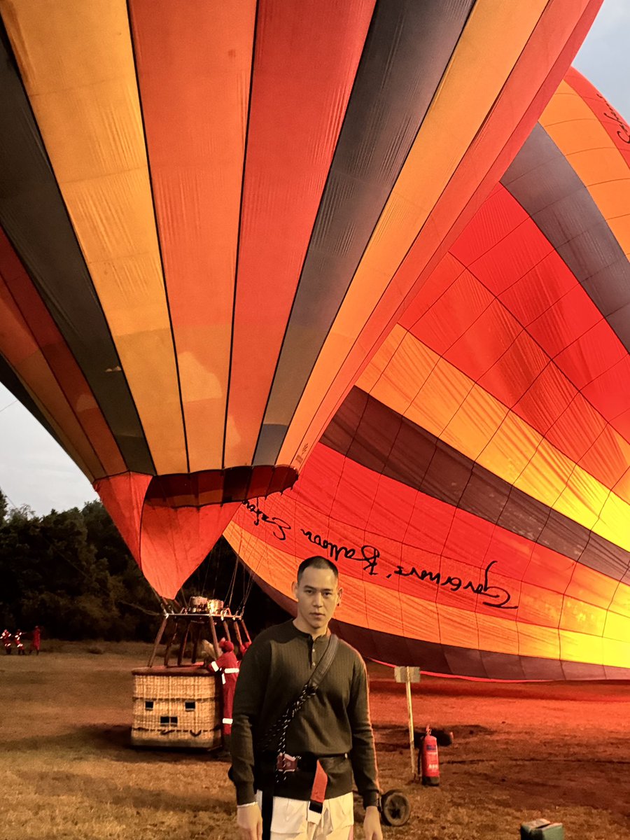 FlukePhutt's tweet photo. 🎈#hotairballoon #maasaimara
#maasaimaranationalreserve https://t.co/olR9pNyLNY