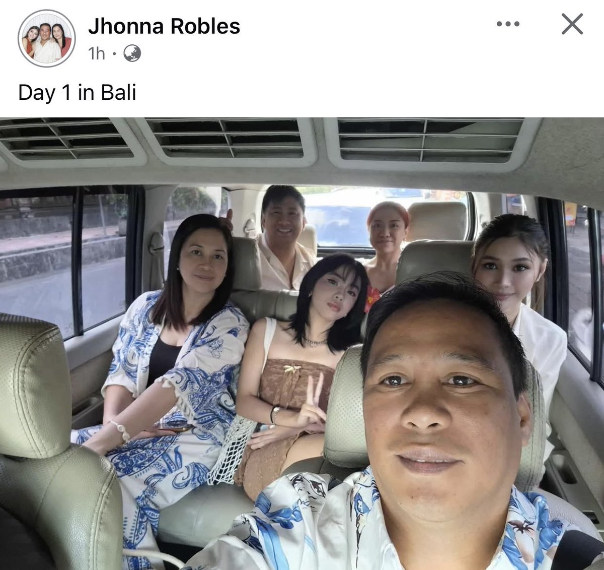 bnfrvr3's tweet photo. Take care and Enjoy to you Jho and your family! 💙🌸 https://t.co/F69JgyndA5
