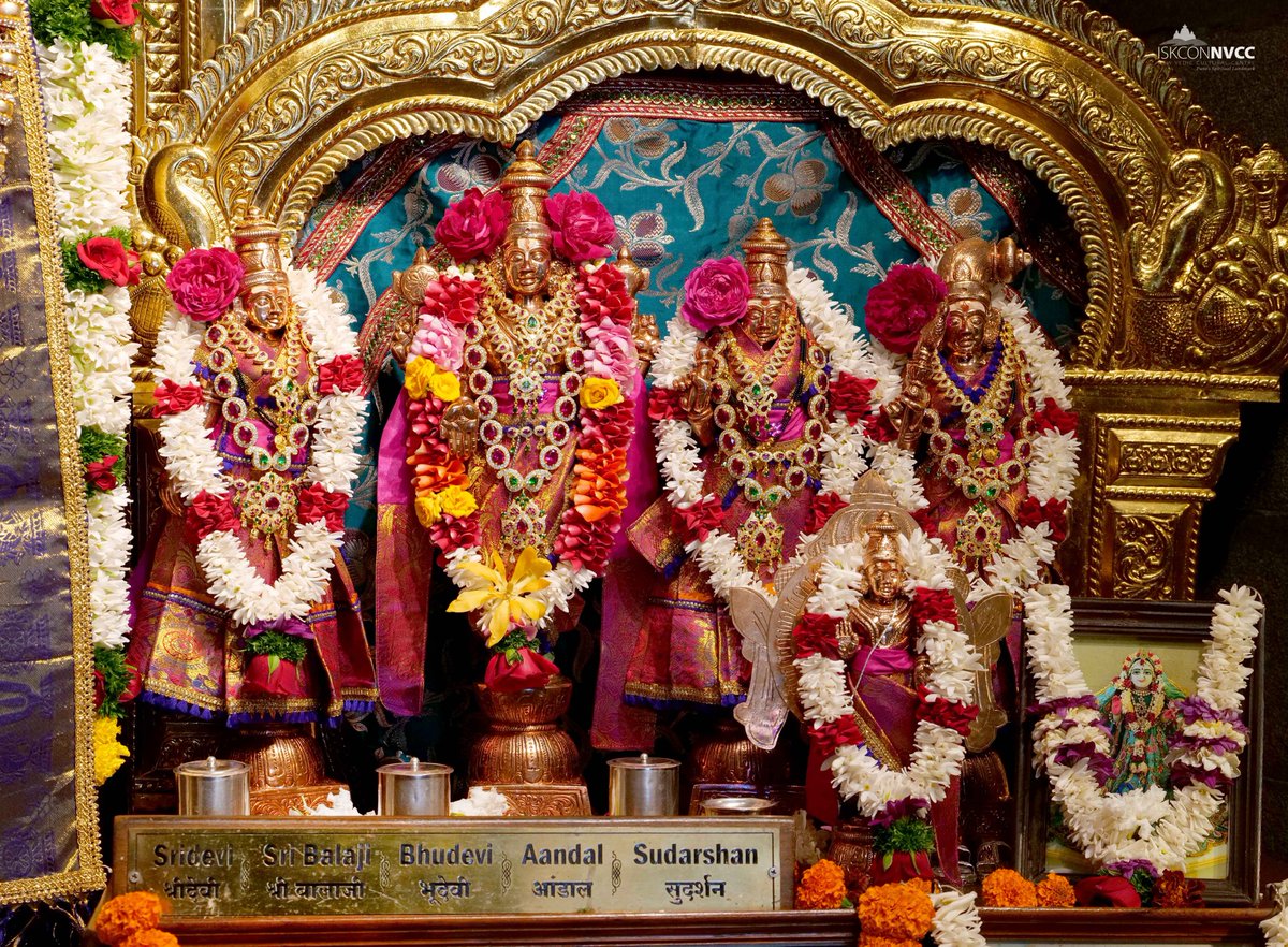 ISKCONPune's tweet photo. 🙏🏽Today's Darshan 📿 🗓10-07-2025🙏
🌷Sri Balaji🌷
🚩@ISKCONNVCCPune🚩
.
.
#ISKCON #ISKCONNVCC #ISKCONNVCCPune #ISKCONPune
#10thjuly #10thjuly2025 #Thursday #Vrindavan
#Harinaamsankirtan #Radheshyamdas #Radheradhe
#Sankirtan #Kirtan #Mayapur #Prabhupada #iskconmandir
#GVE https://t.co/qgP54FZSH6