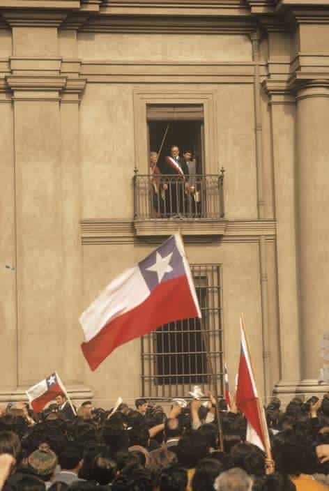 danielmelochile's tweet image. Nuestra bandera es la esperanza en un Chile mejor.

Seguimos levantando el compromiso que nos legó el Presidente Allende por un país más justo y digno. 

VIVA CHILE

#DiaDeLaBandera