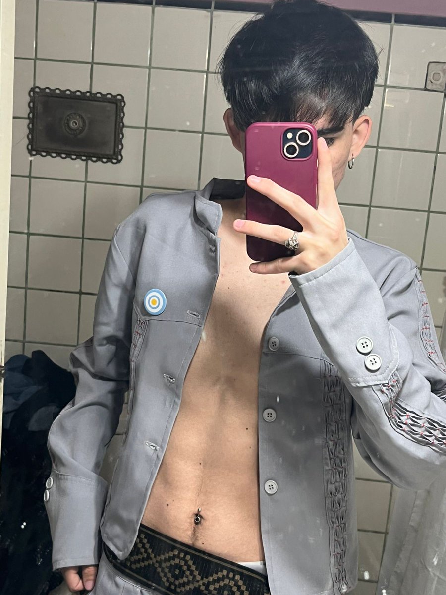 luu✺ tweet media