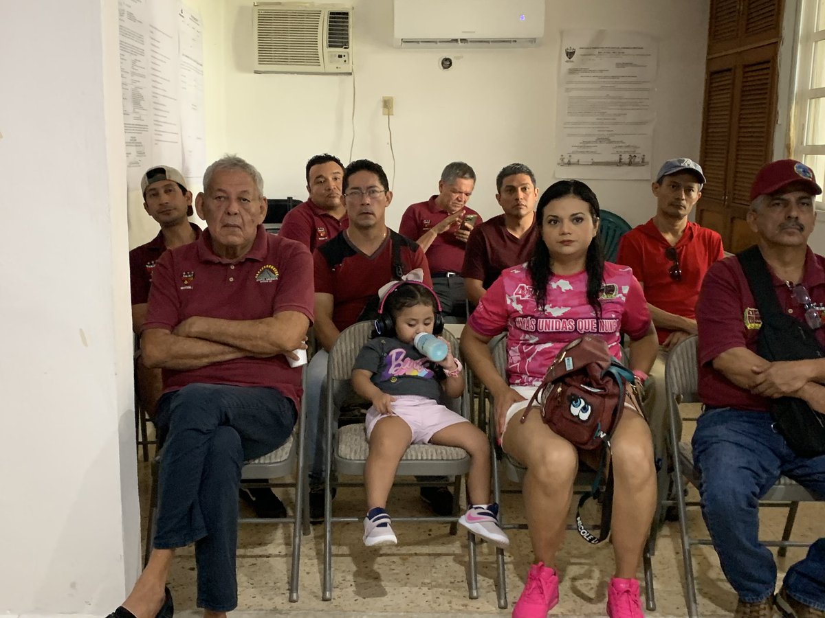 Agradecemos la participación en nuestra Reunión de nuestro <a href="/GrupoMerida_42/">GRUPO MÉRIDA SECCION 42 STPRM</a>, refrendamos la política de nuestro Líder y Presidente del GUT <a href="/lgps03101/">@lgps0310</a> y <a href="/MarcoAzuara1/">Marco Azuara</a> Srio. General, somos orgullosamente <a href="/Seccion42_STPRM/">Seccion 42 STPRM Oficial</a>.

#MásUnidosQueNunca.

Miércoles 09 de Julio del 2025.