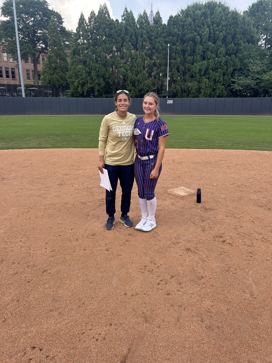 Olivia Tull tweet media