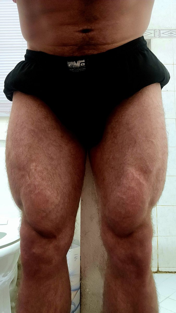 Tree trunk progress. Side sweeps are really starting to develop faster. 

<a href="/Alonaxxxx/">Pup Hügi</a> said my tear drops look like devil horns.... or Celebi's head... 🤨