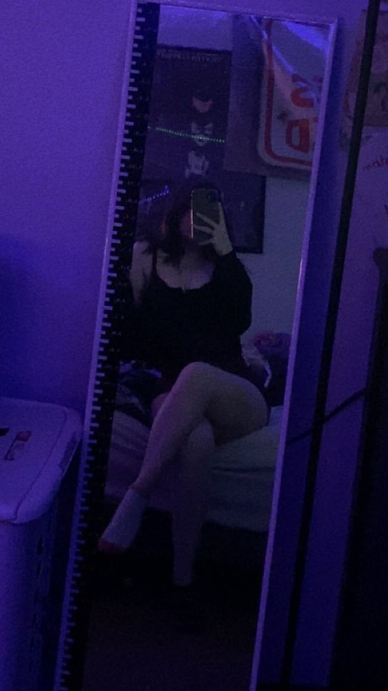 Twitch.tv/xosnows | <a href="/DefyOrg/">DefyGG</a> <a href="/DefyGirlsGG/">Defy Girls</a> | 

im your favorite streamers favorite streamer 🫦 

Ranked RAAAHHHH