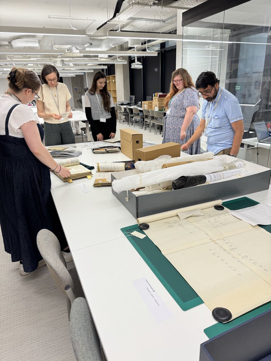 WhitstableCat's tweet image. Great day hosting attendees on the ⁦@SocGenealogists⁩ #genealogy for Librarians &amp;amp; Archivists course at our buildings