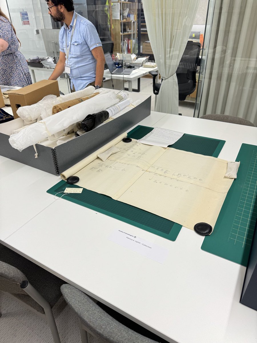 WhitstableCat's tweet image. Great day hosting attendees on the ⁦@SocGenealogists⁩ #genealogy for Librarians &amp;amp; Archivists course at our buildings