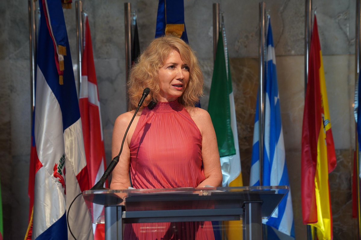 Jacqueline DeLima Baril tweet media