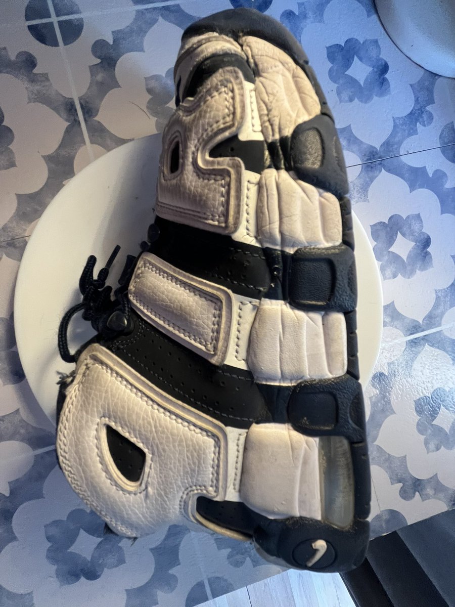 KatAusFindom's tweet photo. The foot obsessed bitch that was meant to buy these started acting like an entitled little fucking cunt, so I blocked him. 

They’re back up for sale hmu if you want them. 
Findomaus FootFetish https://t.co/jw7x2ErLzI