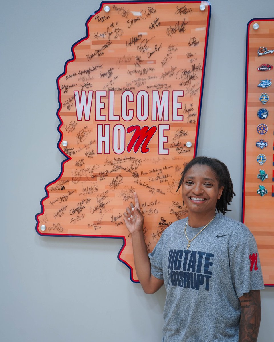 OleMissWBB's tweet image. Officially a Rebel alum 🥹
We loved having Tameiya Sadler back with us in the gym!
#HottyToddy | #NoCeilings