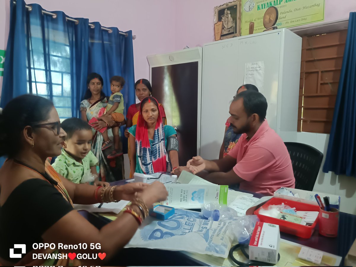 Mukesh_Natural's tweet photo. Ayushman Arogya mandir Palandu barkagaon PMSMA ANC CHECK-UP https://t.co/ZyuWoIbg58