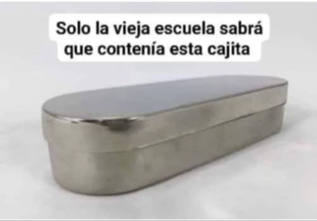 AndresGuzBJ's tweet image. “Eres old, pero así de old?”
🤔