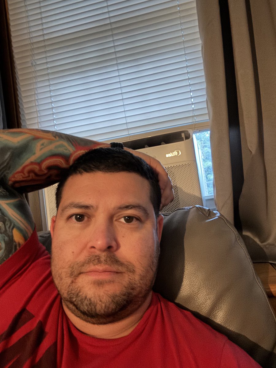 ReyRey (@rey1732128) on Twitter photo 