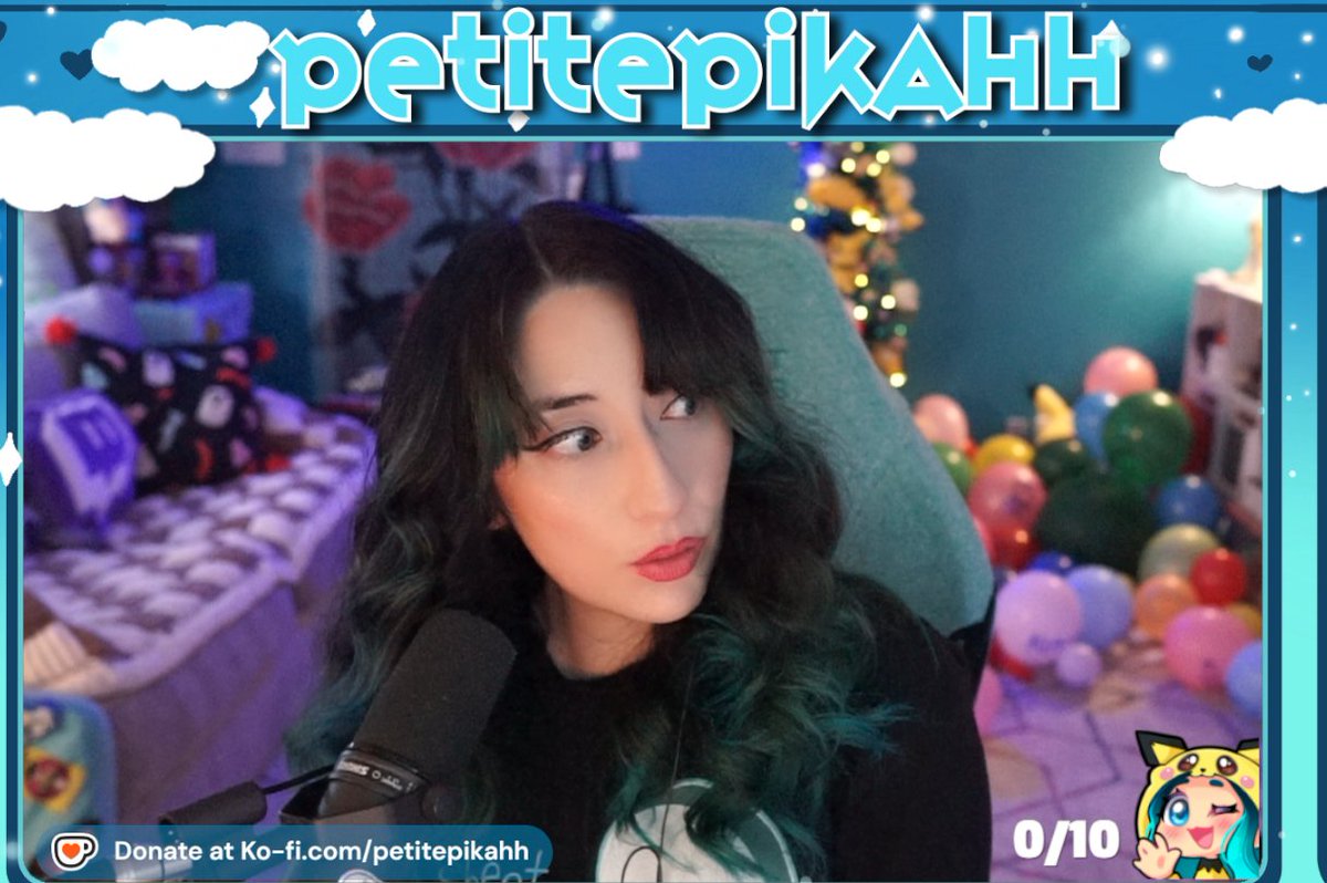👻 WEDNESDAY NIGHT SPOOKS! 👻

SUMMERWEEN STARTS NOW! 
live now on twitch! 🎃
twitch.tv/petitepikahh